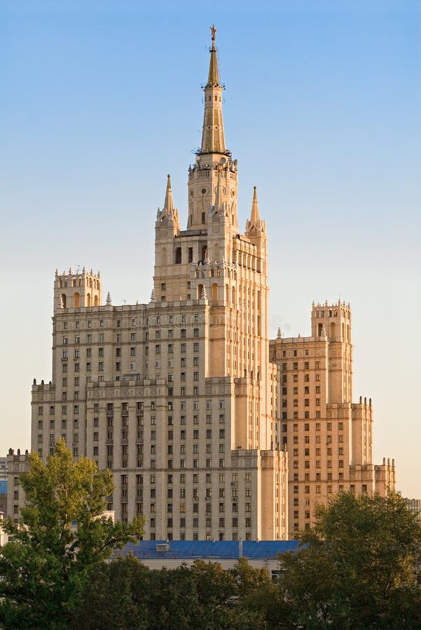 drapacz chmur Stalin zdjęcie stock drapacz chmur Stalin zdjęcie stock