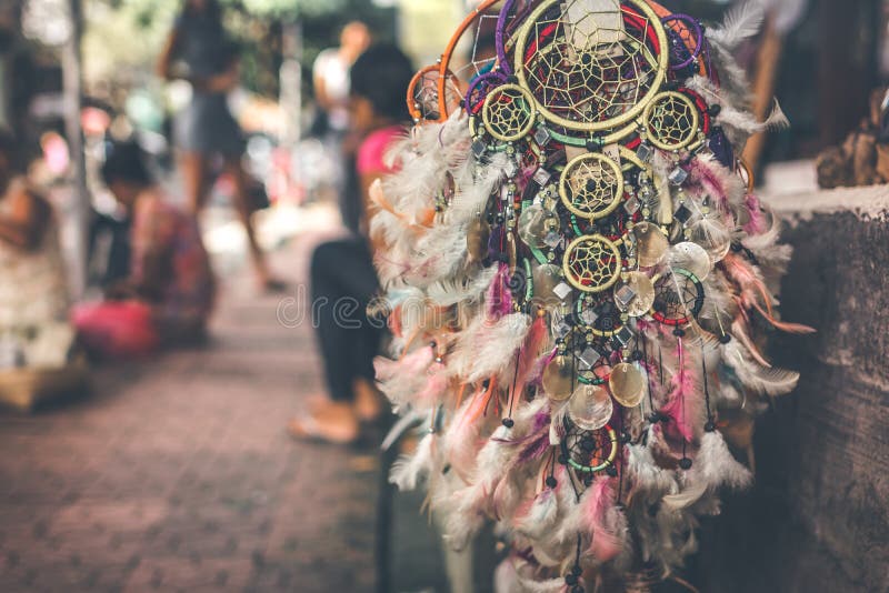 Dreamcatcher nel negozio della via sull'isola di Bali, Ubud fotografia stock Dreamcatcher nel negozio della via sull'isola di Bali, Ubud fotografia stock