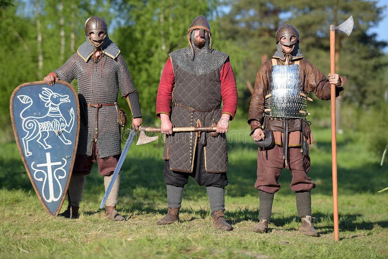 Drei Ritter Sind Zur Turnierwiederinkraftsetzung Bereit Redaktionelles