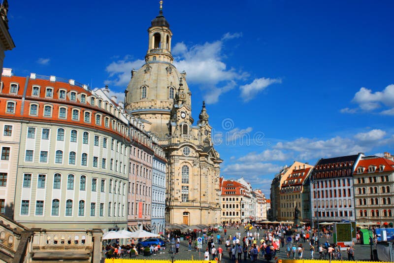 Dresde, Allemagne Frauenkirche dans la ville antique de Dresda, salut photographie stock Dresde, Allemagne Frauenkirche dans la ville antique de Dresda, salut photographie stock
