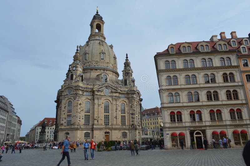 Dresden buildings editorial photography. Image of elbe 109239377