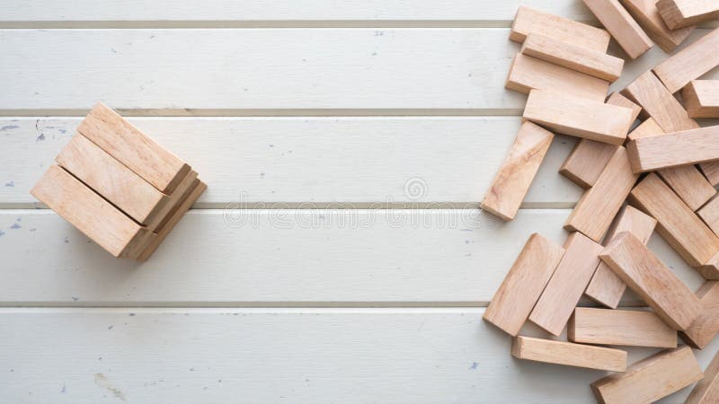 Drewniani elementy i drewniany rozciągnięty odgórny widok zdjęcie stock Drewniani elementy i drewniany rozciągnięty odgórny widok zdjęcie stock