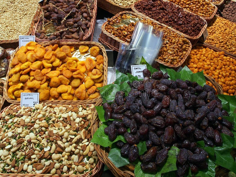 Dried Fruit and Nuts, Saint Josep Market, Barcelona royalty free stock photos Dried Fruit and Nuts, Saint Josep Market, Barcelona royalty free stock photos