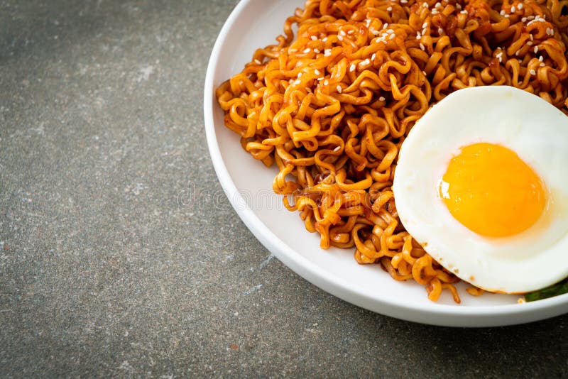 Dried Korean Spicy Black Sauce Instant Noodles with Fried Egg and ...