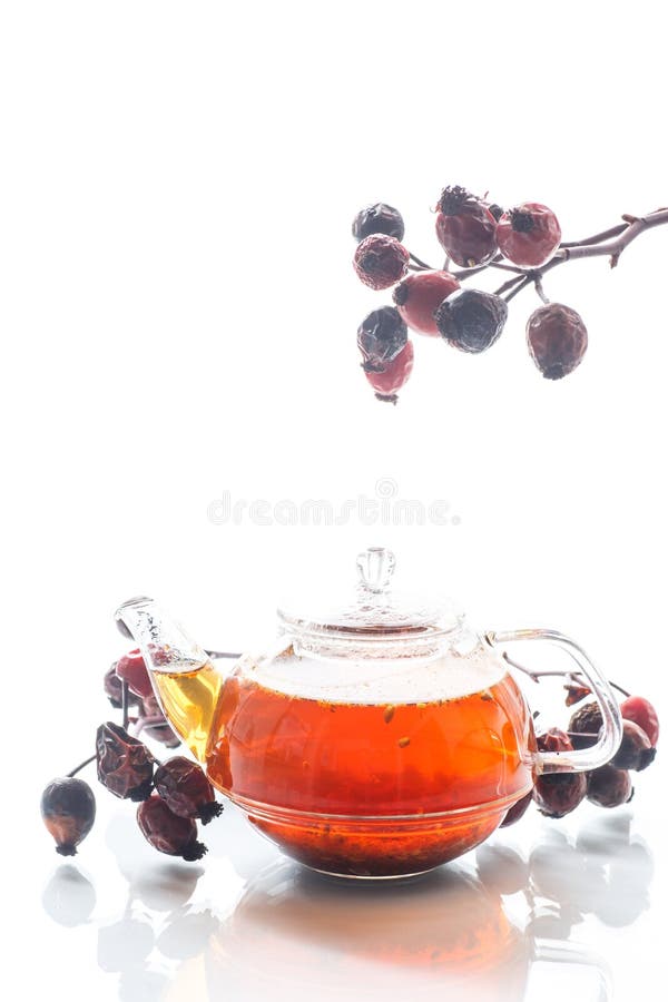 Dried red rose hips and tea