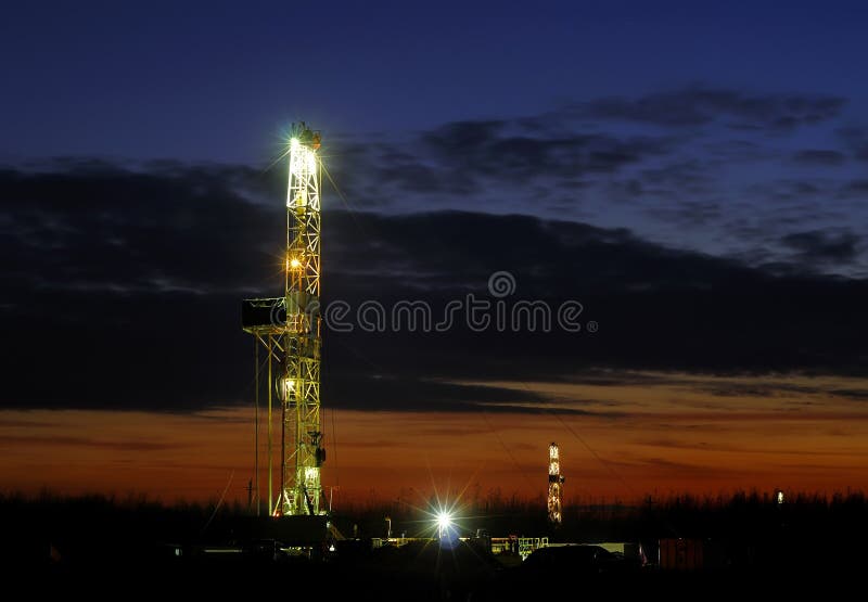 Rigs in the morning the sky is very beautiful. Rigs in the morning the sky is very beautiful