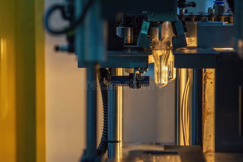 The Drinking Water Bottle Manufacturing Process by Blow Mold Machine