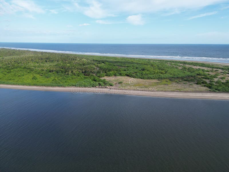 File:Playa el Supi.jpg - Wikimedia Commons