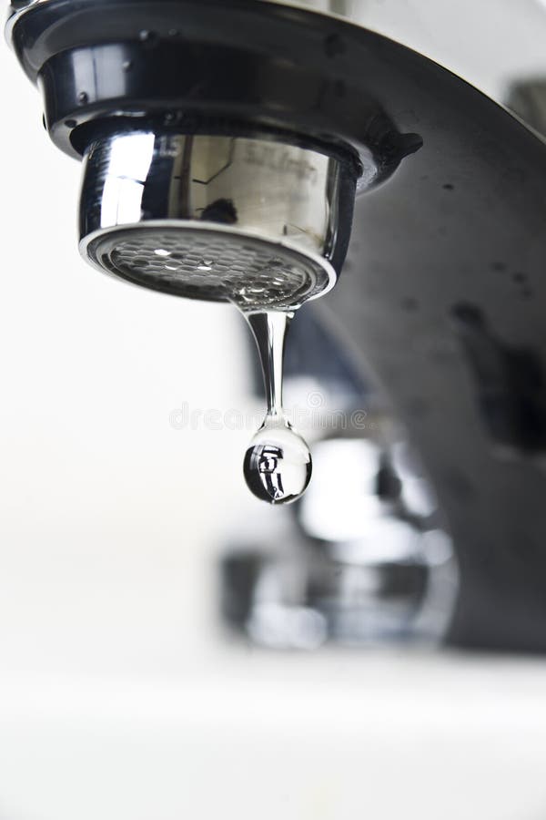 Druipende kraan royalty-vrije stock afbeeldingen Druipende kraan royalty-vrije stock afbeeldingen