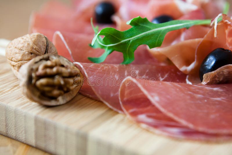 Dry curred cold cuts