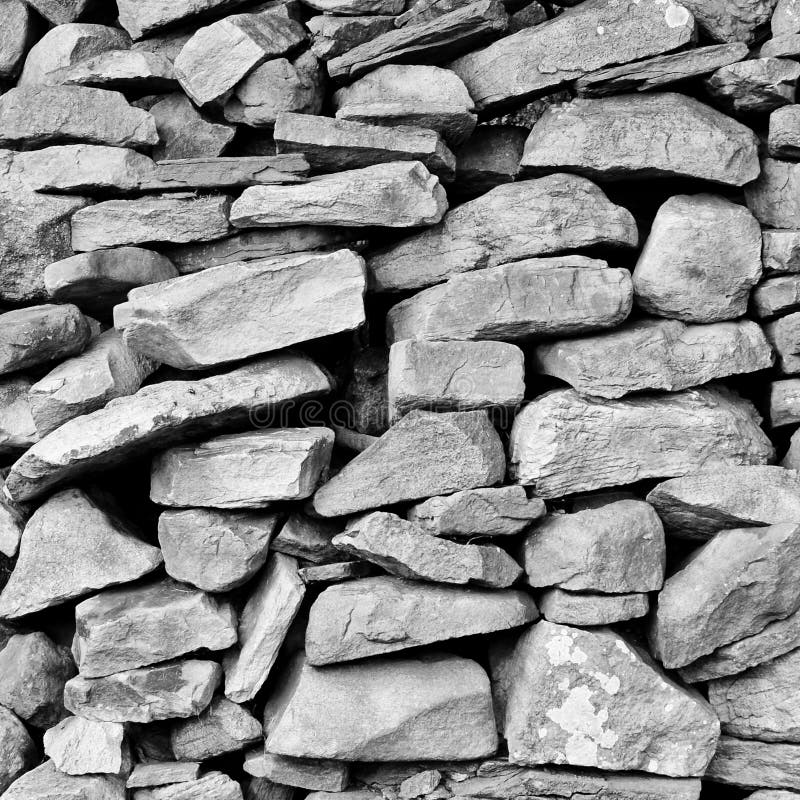 Dry stone wall