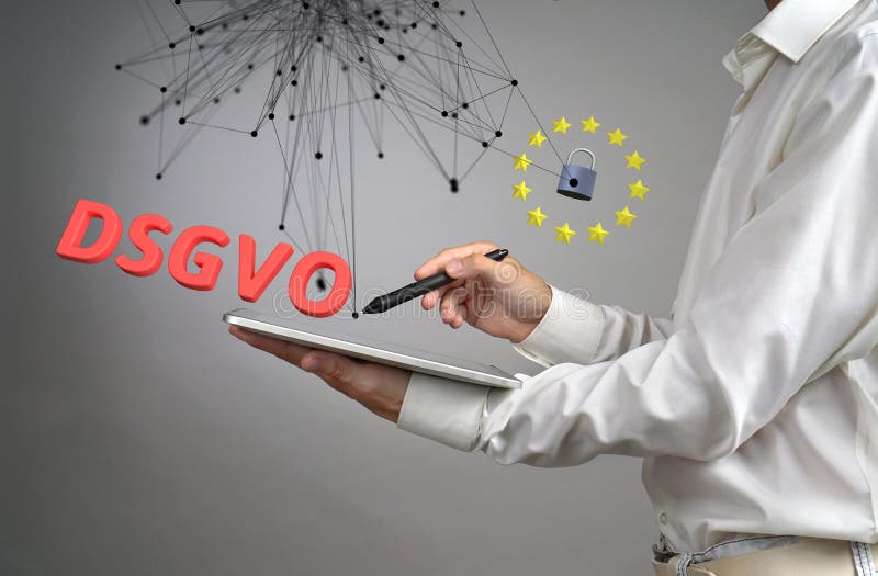 DSGVO tysk version av GDPR Begrepp för reglering för skydd för allmänna data, skyddet av personliga data Grön treesbakgrund royaltyfri fotografi DSGVO tysk version av GDPR Begrepp för reglering för skydd för allmänna data, skyddet av personliga data Grön treesbakgrund royaltyfri fotografi