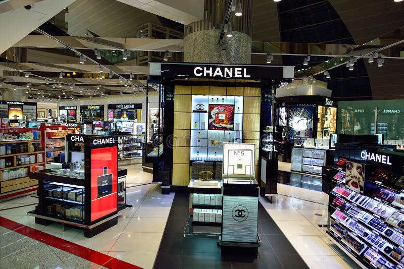 Introducir 59+ imagen chanel dubai airport - Thcshoanghoatham-badinh.edu.vn