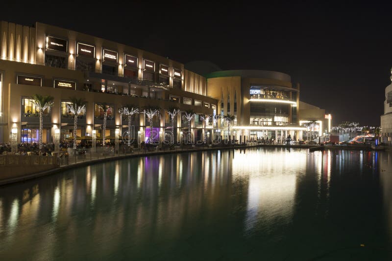 Dubai Mall at Night editorial photography. Image of mall 28375797