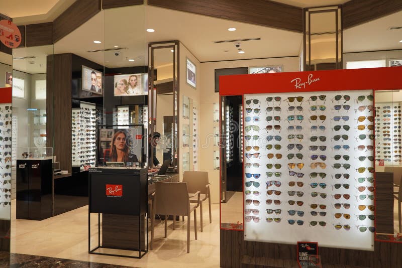 ray ban showroom in dubai