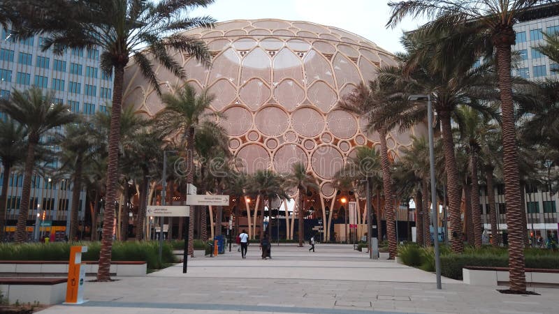 Dubai verenigde arabische emiraten 3 oktober 2020 : al wasl plaza op de dubai expo 2020 in de verenigde arabische emiraten emireer