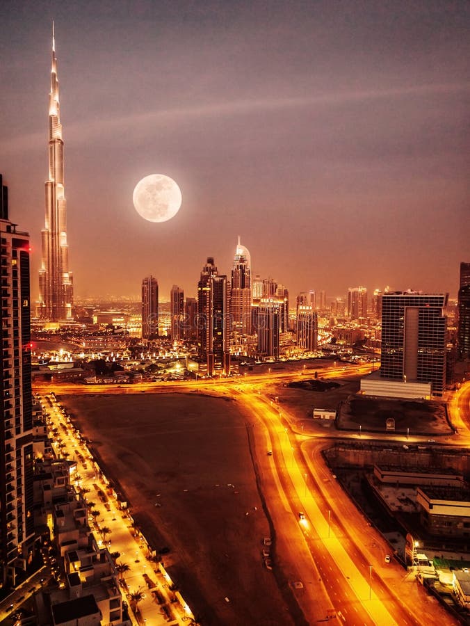 Dubaj w blasku księżyca