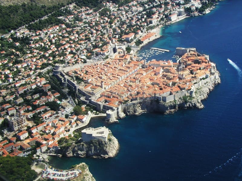 Questo è il centro storico di Dubrovnik, con le più famose mura della città nel mondo.