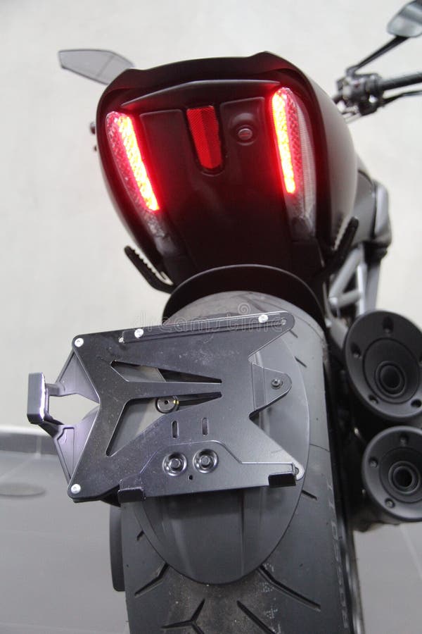 Dalset Papua New Guinea eleven Ducati Diavel Carbon: Panoramic View of the Motorcycle Editorial Image - Image of fuel, italy: 231688980 Dalset Papua New Guinea eleven Ducati Diavel Carbon: Panoramic View of the Motorcycle Editorial Image - Image of fuel, italy: 231688980