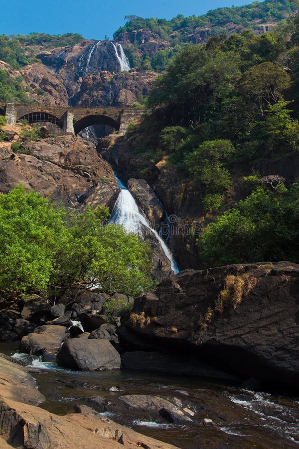 dudhsagar siklawa obrazy royalty free dudhsagar siklawa obrazy royalty free