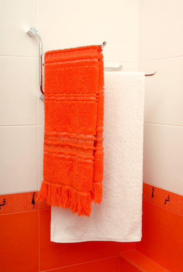 Confezione Da 36 Asciugamani Da Bagno Bianco Bulk Italia - Foto 7