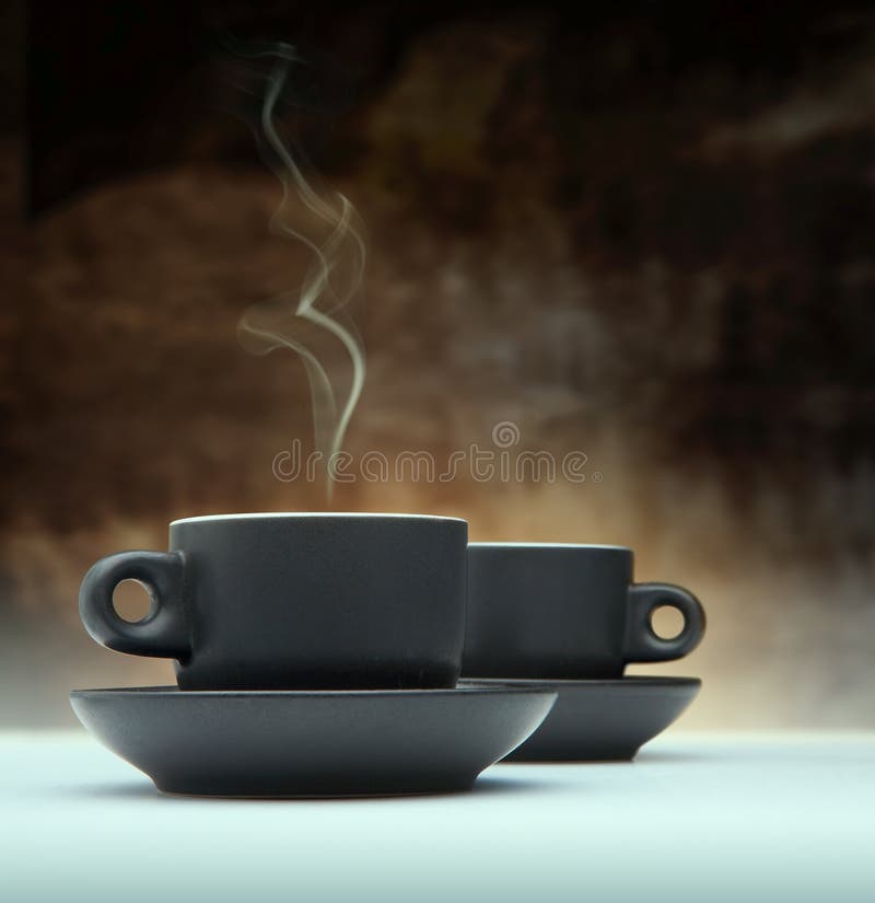 Due tazze di caffè nero immagini stock