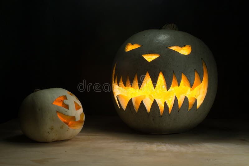 Due zucche di Halloween fotografia stock