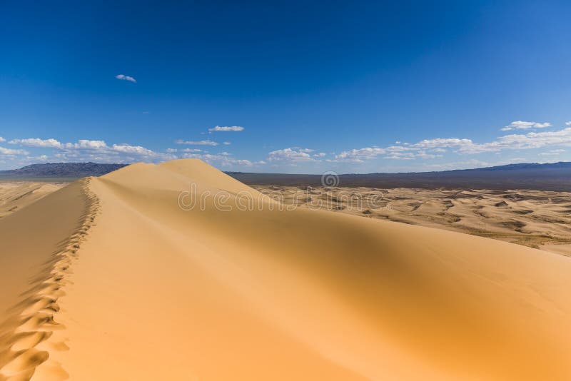 Duinen van het de Woestijn de Zingende Zand van Gobi royalty-vrije stock foto Duinen van het de Woestijn de Zingende Zand van Gobi royalty-vrije stock foto
