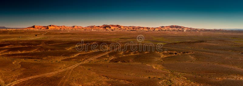 Duinen van Merzouga Woestijn van de Sahara marokko stock afbeelding Duinen van Merzouga Woestijn van de Sahara marokko stock afbeelding