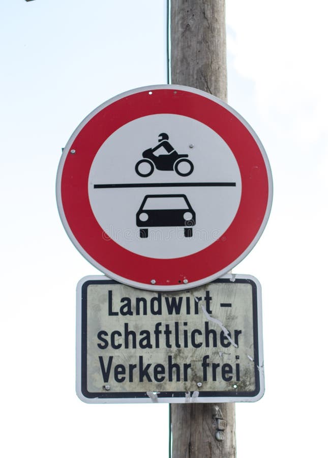 Duitse Verkeersteken, slechts voor ingezetenen stock foto Duitse Verkeersteken, slechts voor ingezetenen stock foto