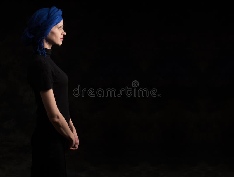 Dunkles Porträtfrauenprofil stockbild Dunkles Porträtfrauenprofil stockbild