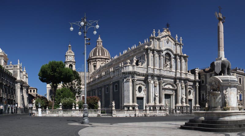 Piazza Duomo in historic city center of Catania in Sicily ( Italy ). Piazza Duomo in historic city center of Catania in Sicily ( Italy )