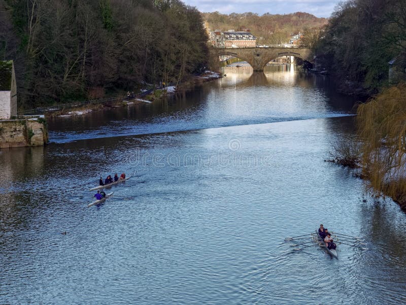 DURHAM, COUNTY DURHAM/UK - JANUARY 19 : Kayaking along the River