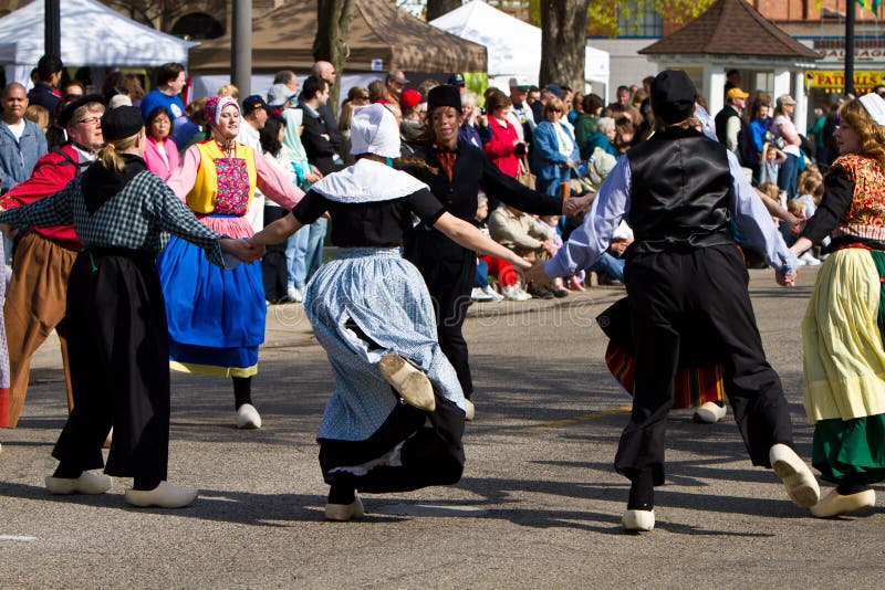 Dutch dancers