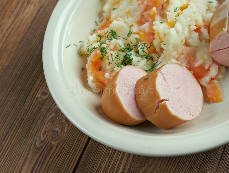 Hutspot Traditional and Authentic Dutch Food of Mashed Potatoes, Carrots  and Onions Topped with Bacon Close Up in the Bowl. Stock Photo - Image of  menu, dish: 234865524