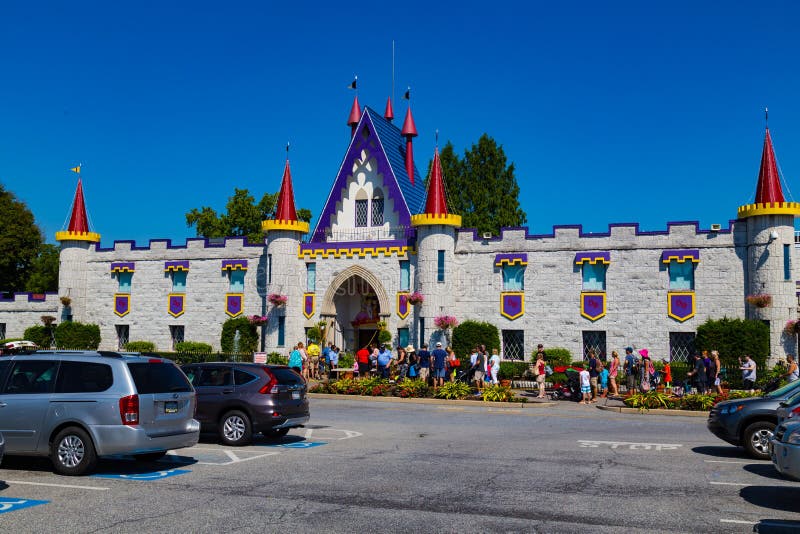 Dutch Wonderland Family Amusement Park