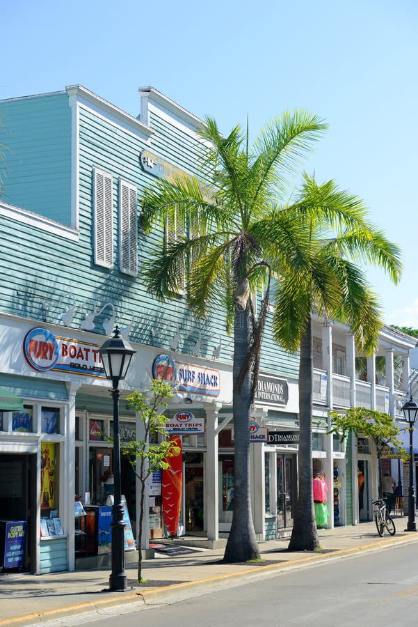 PRADA Boutique, noble shopping street rodeo drive, Beverly Hills, Los  Angeles, California, the United States of America, the USA Stock Photo -  Alamy