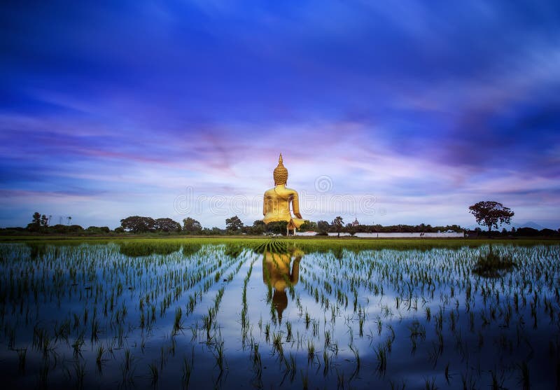 Duży Buddha w Tajlandia