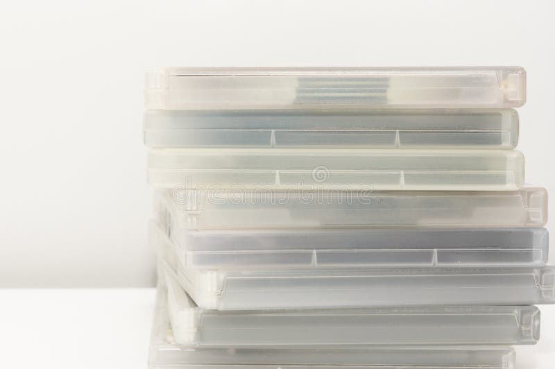 DVD-Gevallen op Oppervlakte worden gestapeld die royalty-vrije stock afbeeldingen DVD-Gevallen op Oppervlakte worden gestapeld die royalty-vrije stock afbeeldingen