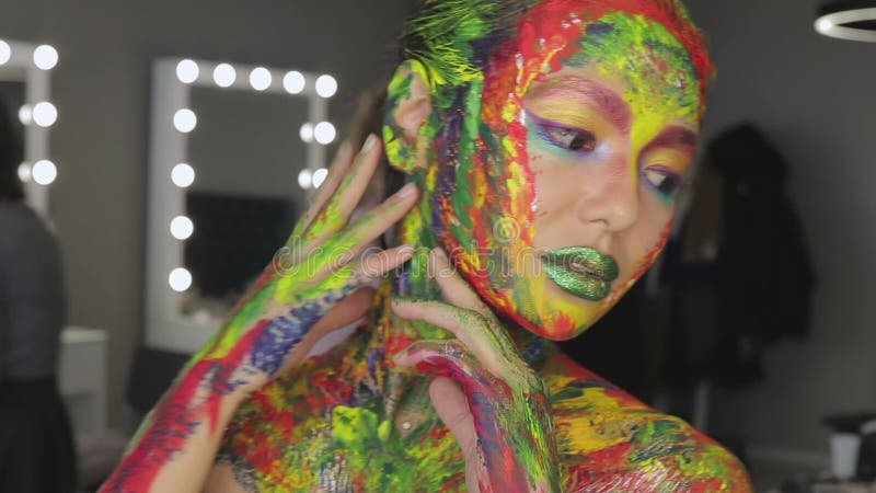 Dziewczyny sztuki makeup akwarela zdjęcie wideo Dziewczyny sztuki makeup akwarela zdjęcie wideo