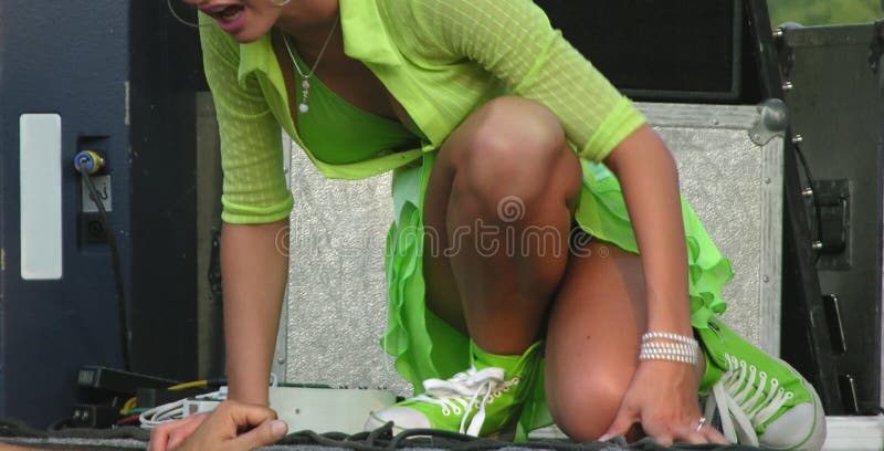 dziewczyny ubrana green seksowna dziewczyny ubrana green seksowna