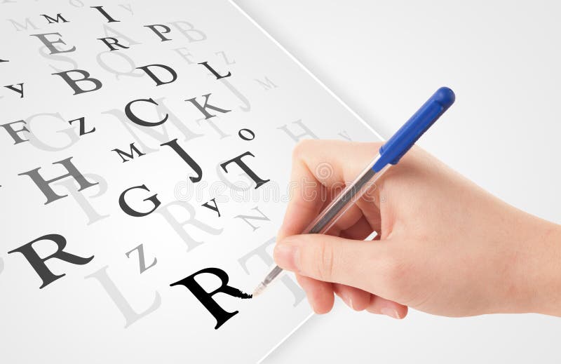 Dé la escritura de diversas letras en el papel normal blanco fotos de archivo Dé la escritura de diversas letras en el papel normal blanco fotos de archivo