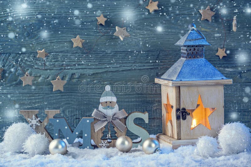 Décoration brûlante latern et de Noël image libre de droits Décoration brûlante latern et de Noël image libre de droits