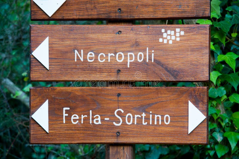 Découvrir Pantalica images stock