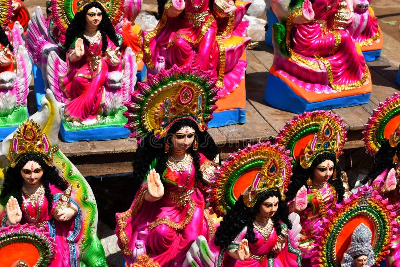 déesse Lakshmi, sur l'étalage d'une stalle de rue images libres de droits déesse Lakshmi, sur l'étalage d'une stalle de rue images libres de droits