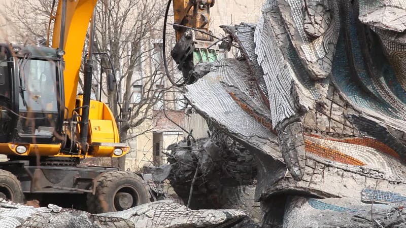 Démantèlement du monument dniepr ukraine meteor banque de vidéos