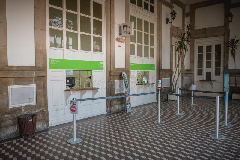 Détail architectural de la petite station de train de Viana do Castelo image stock Détail architectural de la petite station de train de Viana do Castelo image stock