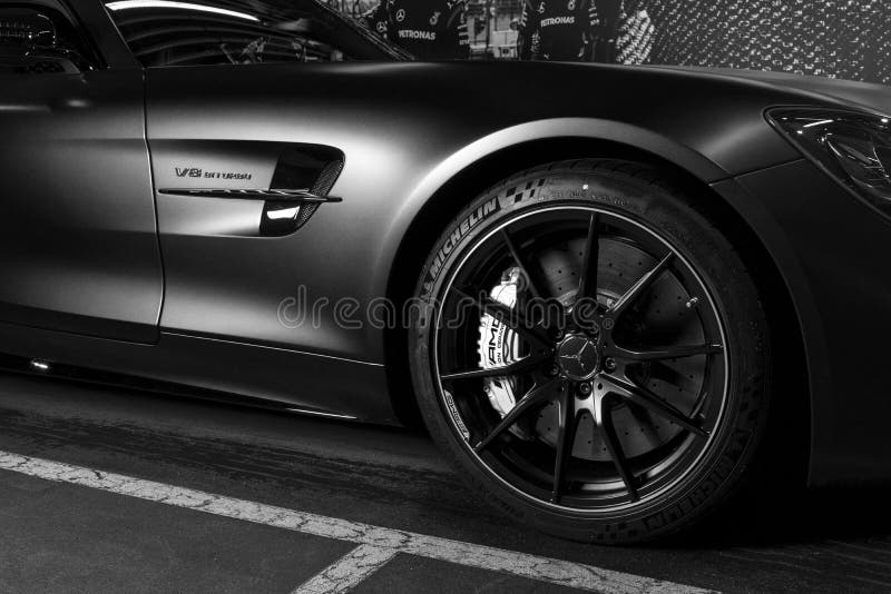 Détails 2018 GTR d'extérieur de Mercedes-Benz AMG V8 Biturbo Roue de pneu et d'alliage Freins en céramique de carbone Détails d'e