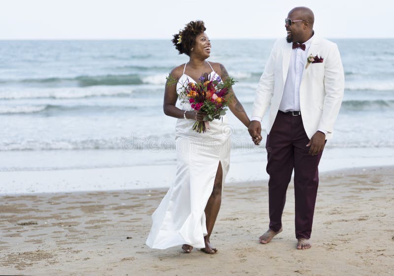 Día de boda afroamericano del ` s de los pares imágenes de archivo libres de regalías