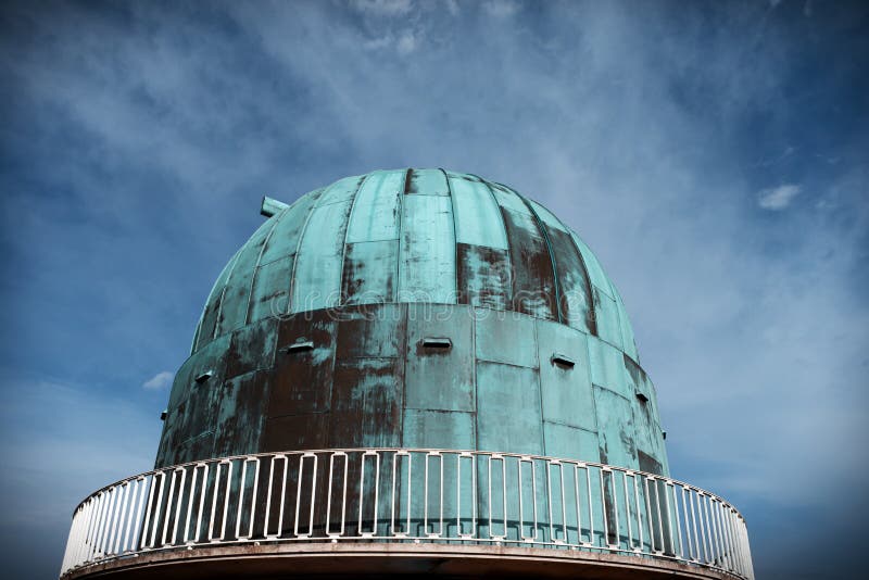 Dôme de la science d'observatoire d'astronomie